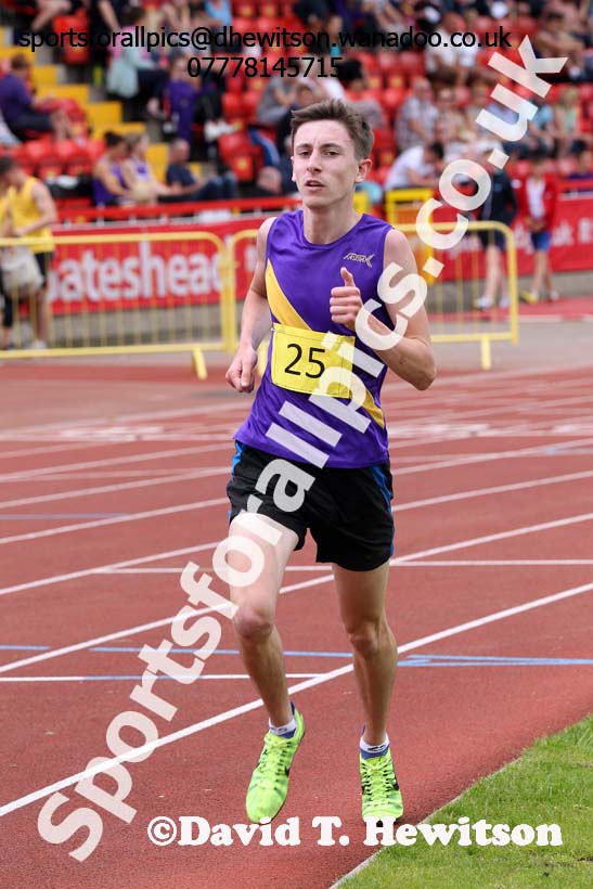 Boys 3000 metres, Northern Inter-County Schools, Gateshead International Stadum. Photo: David T. Hewitson/Sports for All Pics